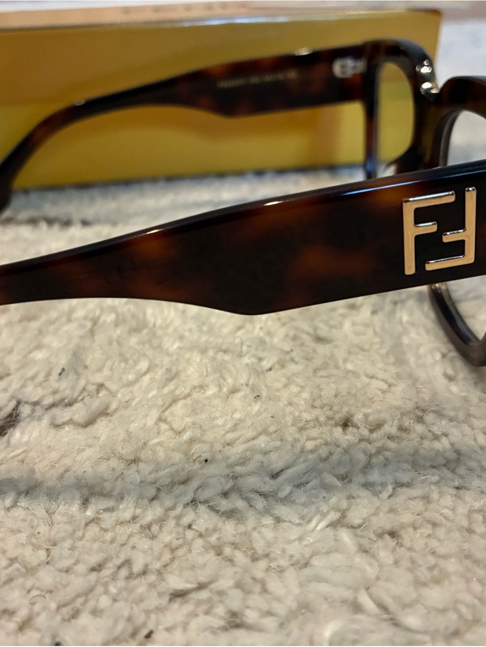 Fendi Tortoiseshell Square Sunglasses with Gradient Lenses - Picture 3 of 6